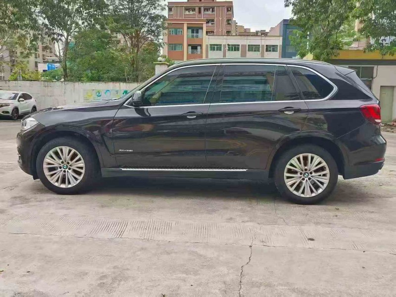 汕头17年宝马X58