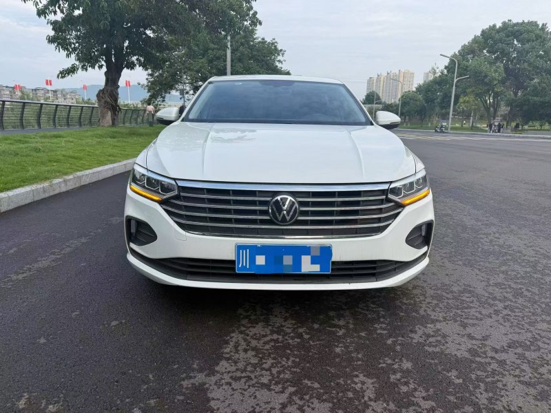 成都23年大众朗逸1