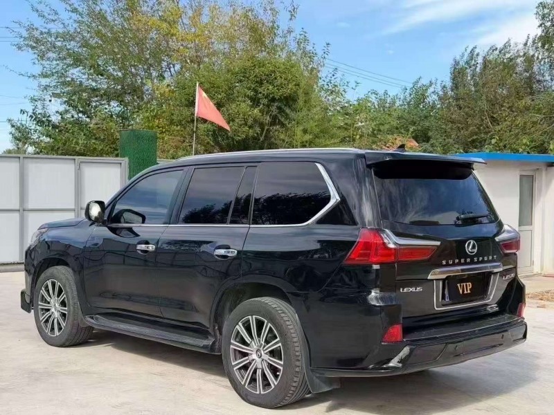 潍坊10年雷克萨斯LX8