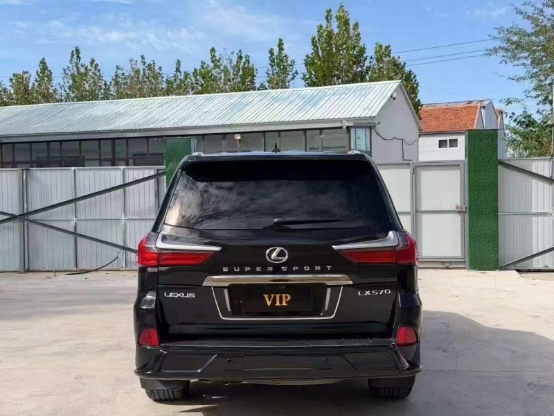 潍坊10年雷克萨斯LX9