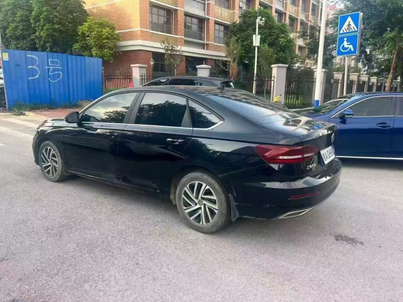 南宁22年大众朗逸8