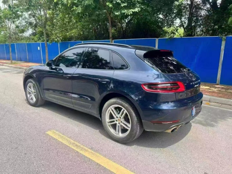 南宁17年保时捷Macan8
