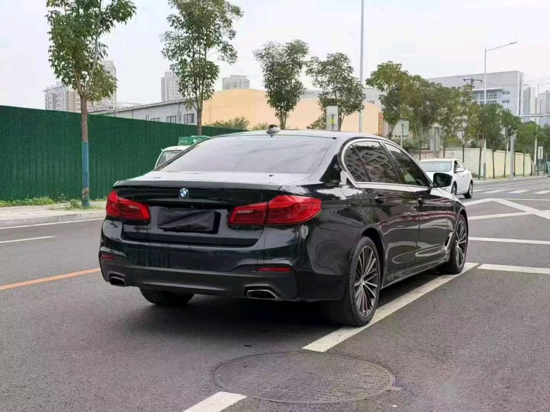徐州20年宝马5系8
