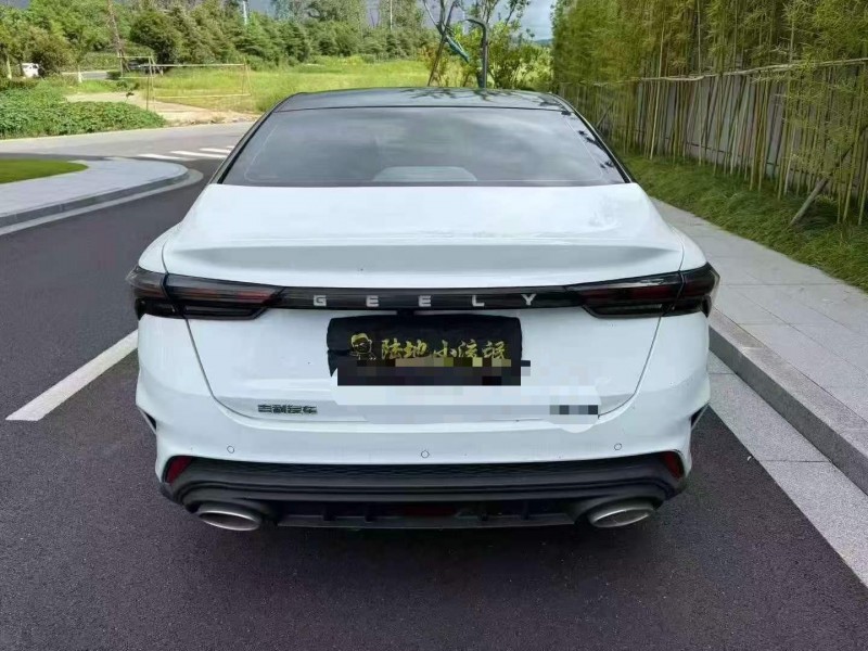 绍兴24年吉利缤瑞7
