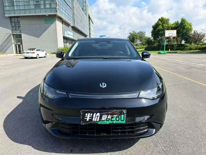 连云港25年零跑汽车C011