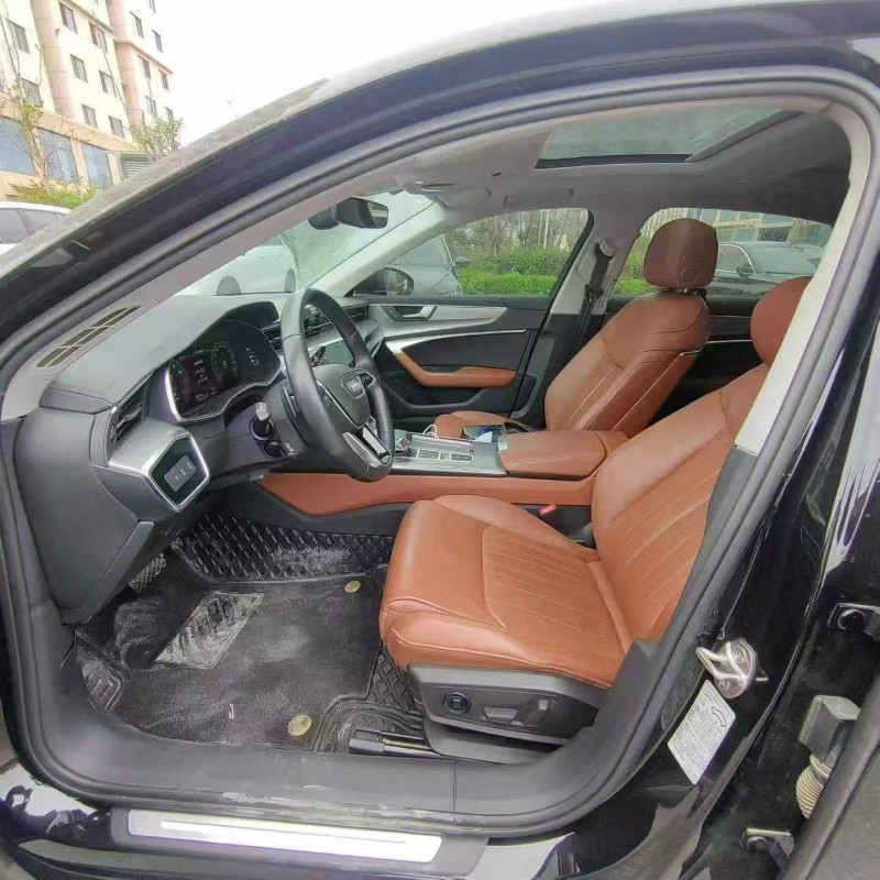 济宁22年奥迪A6L6