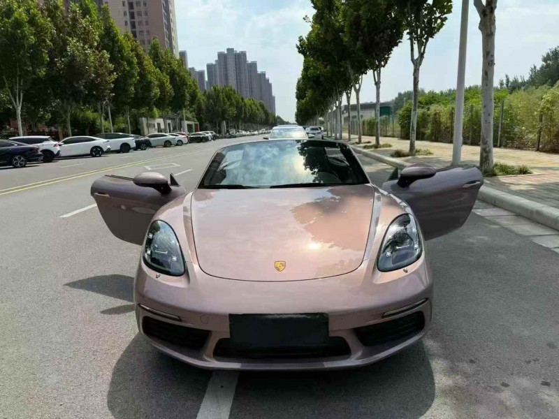 新乡22年保时捷7182
