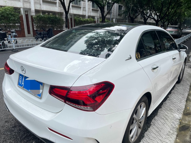 广州20年奔驰A3