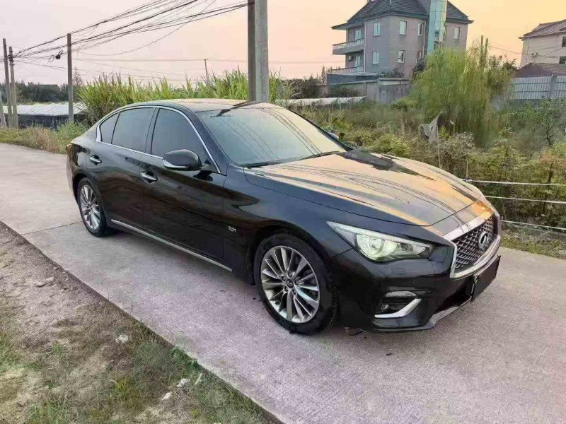 嘉兴18年英菲尼迪Q50L2