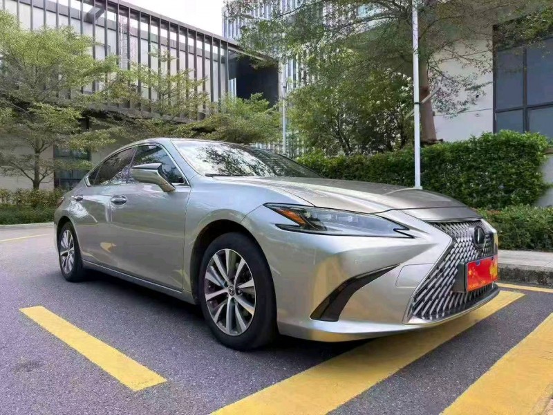 广州20年雷克萨斯ES6