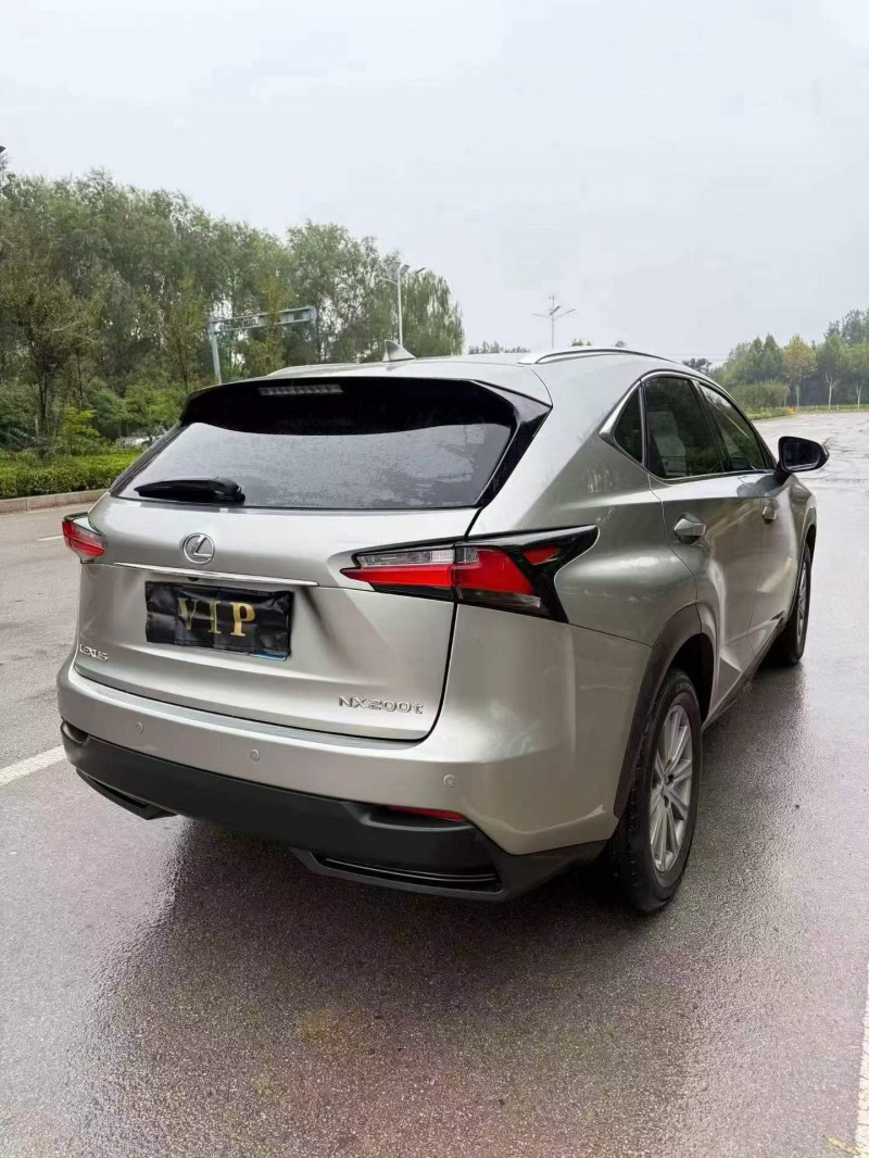 枣庄17年雷克萨斯NX7