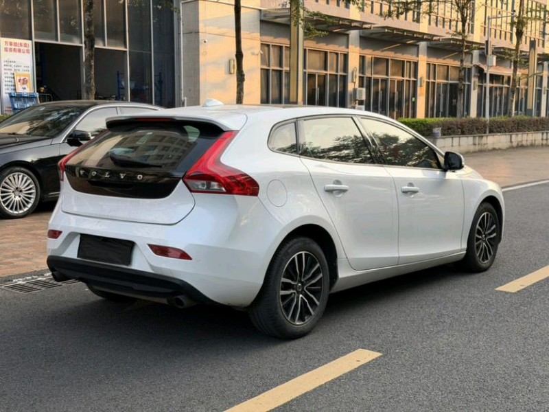 东莞17年沃尔沃V408