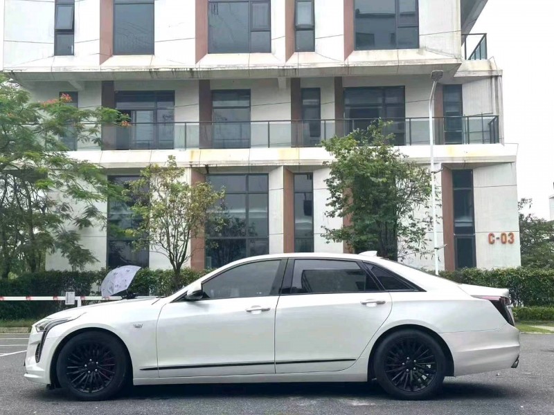 广州19年凯迪拉克CT64