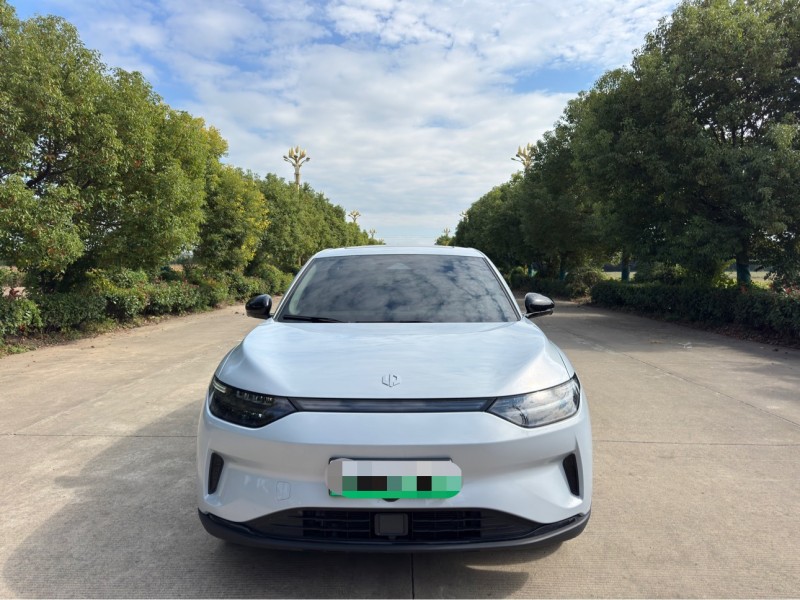 盐城24年零跑汽车C111