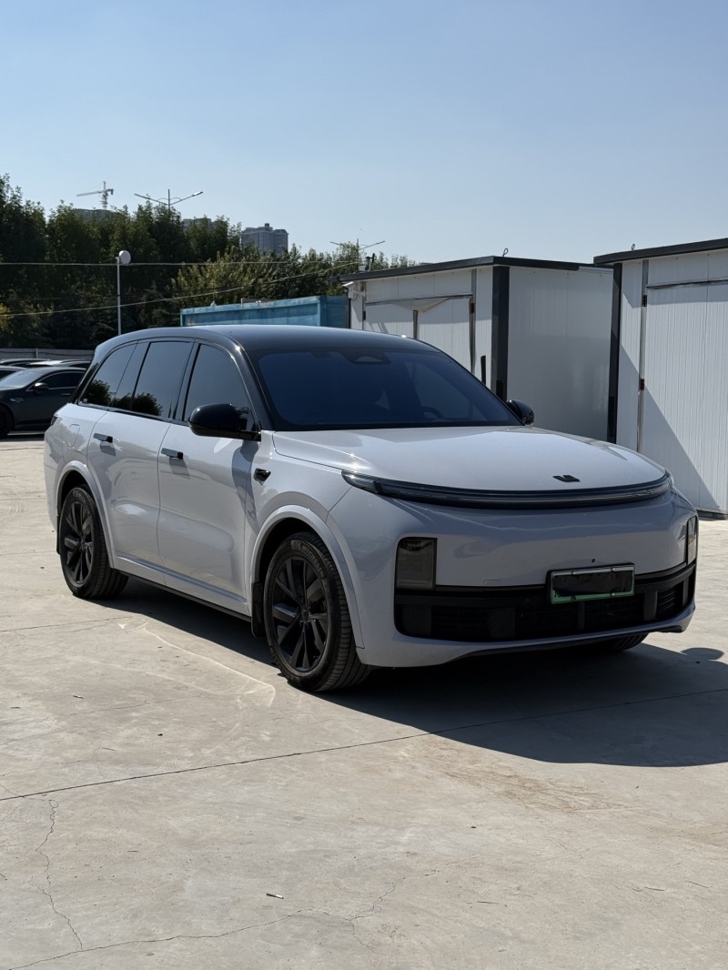 新乡23年理想L82