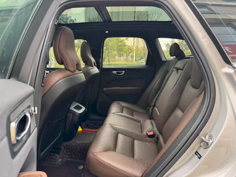 济宁22年沃尔沃XC605