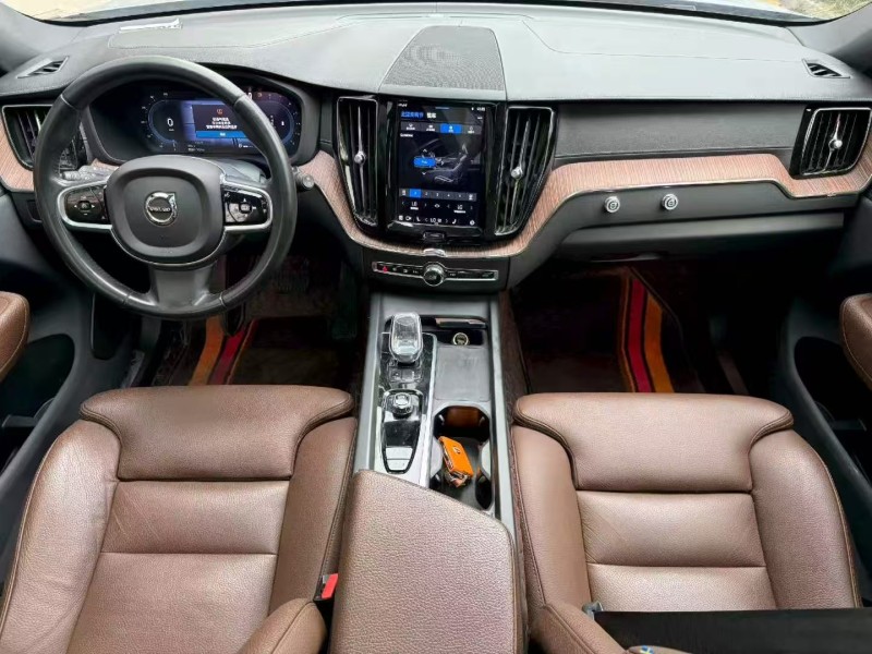 济宁22年沃尔沃XC606