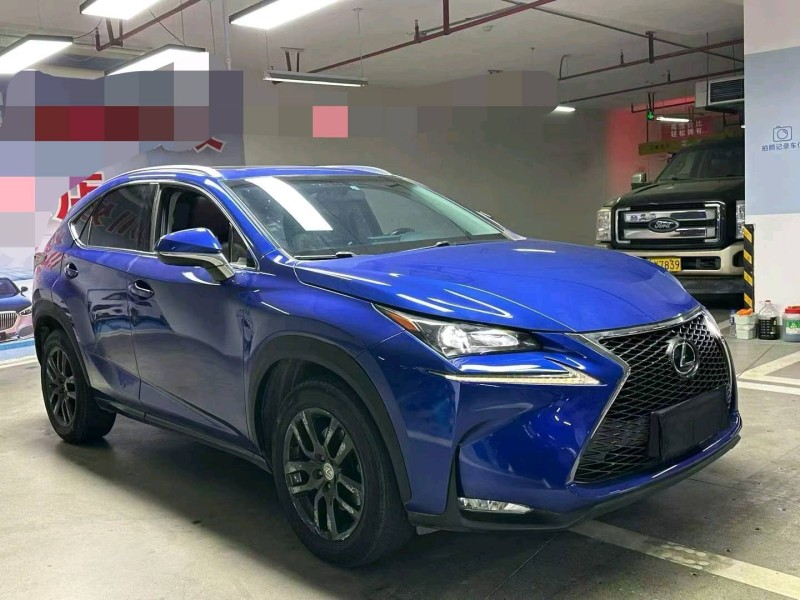成都15年雷克萨斯NX2