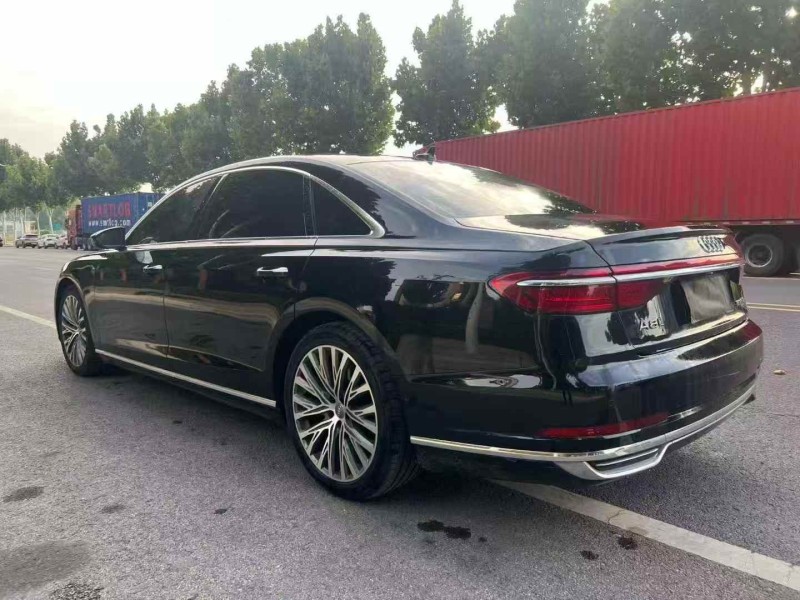 安阳20年奥迪A8L7