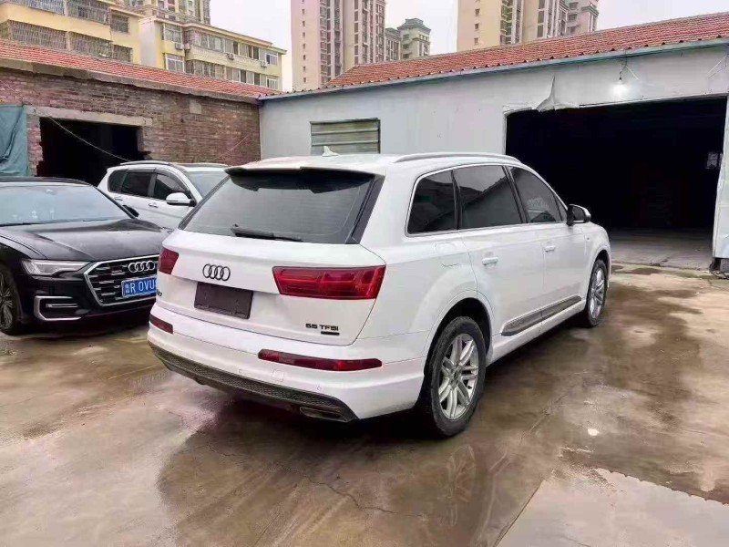 潍坊17年奥迪Q77