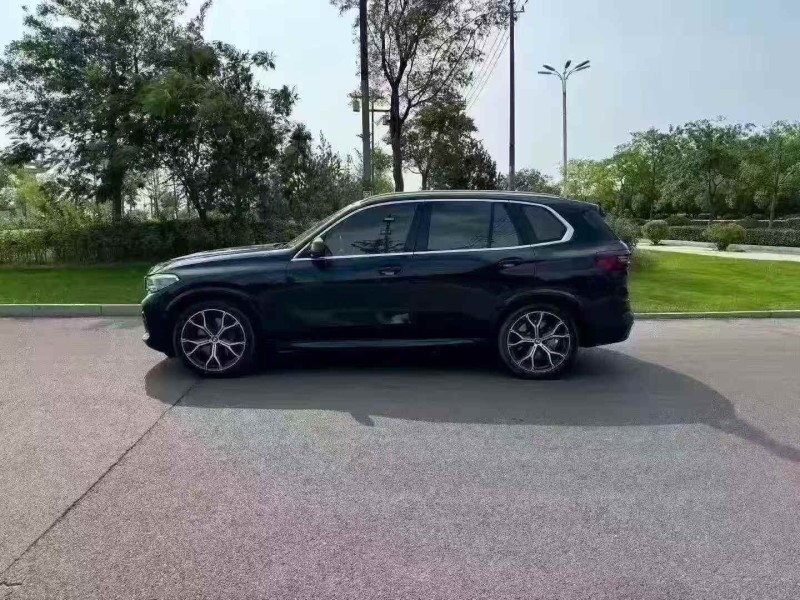 新乡21年宝马X59