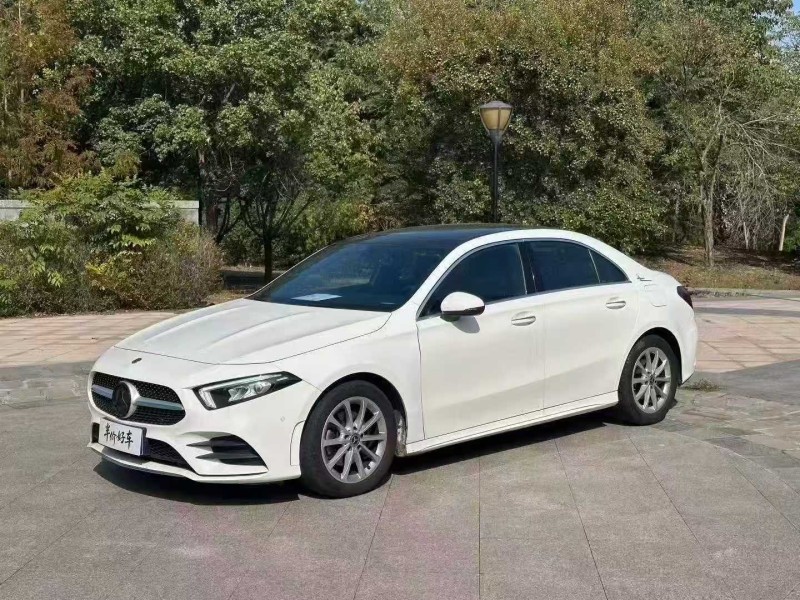 东营20年奔驰A3