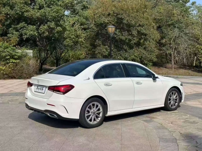 东营20年奔驰A7