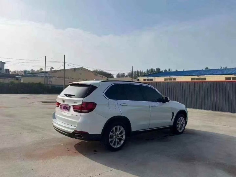 青岛16年宝马X57