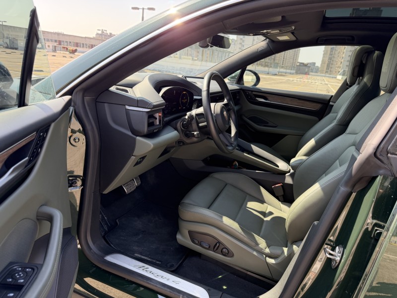 淮安25年保时捷Macan7