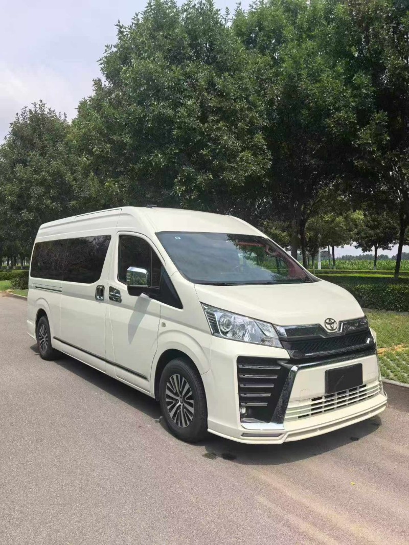 安阳23年丰田海狮3