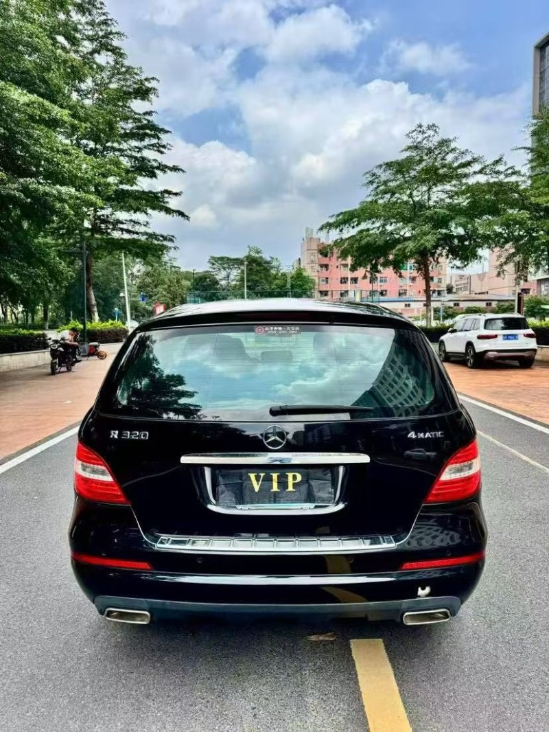 东莞16年奔驰R9