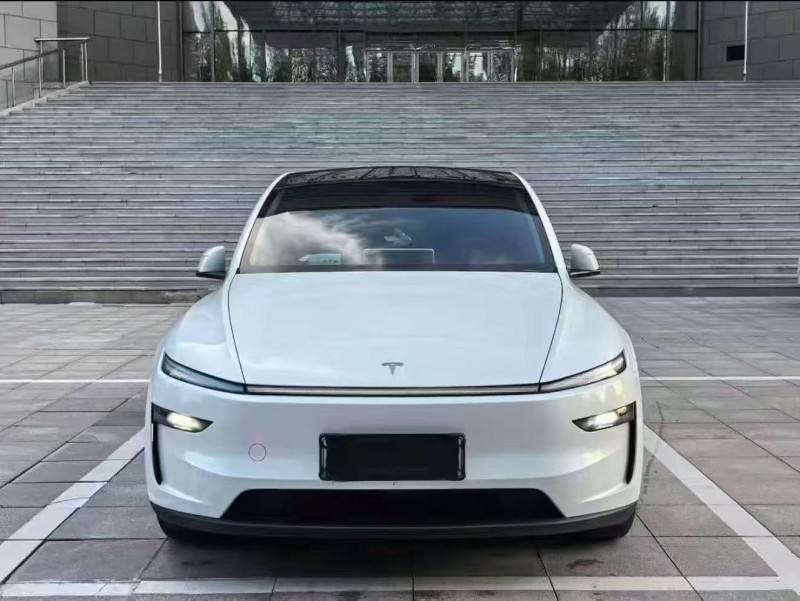 枣庄25年特斯拉MODEL Y1