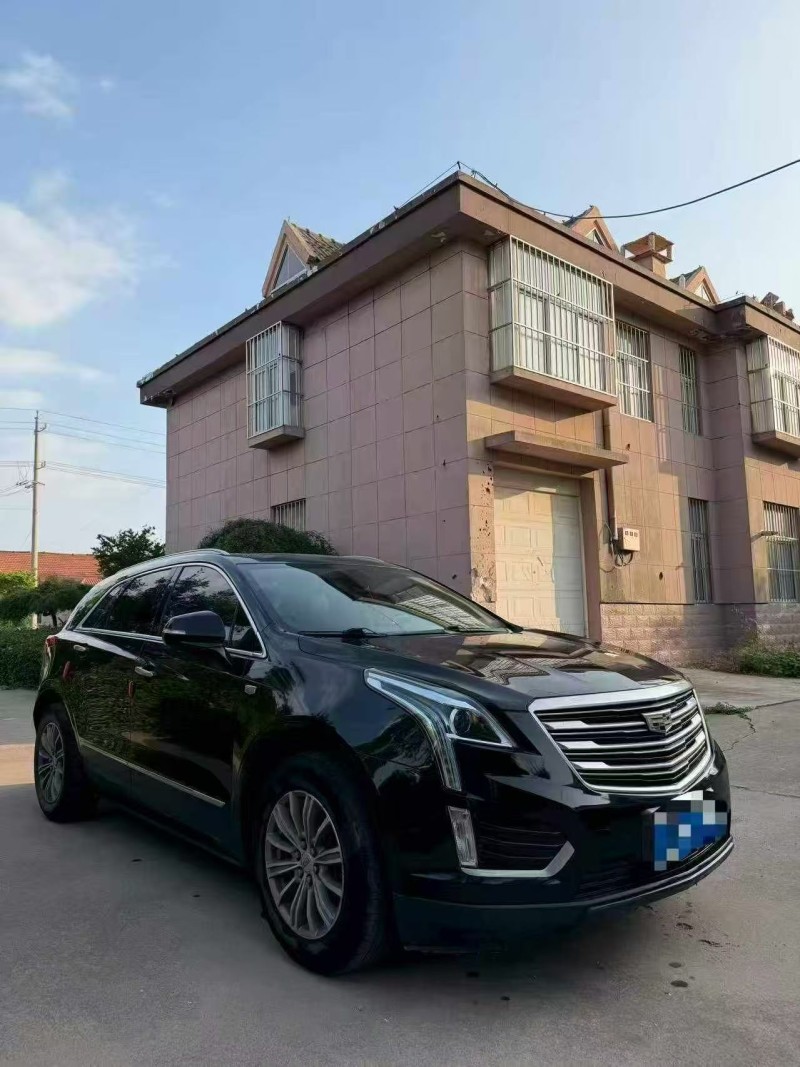 济宁19年凯迪拉克XT53