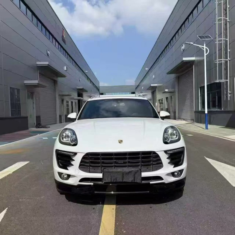 烟台17年保时捷Macan1