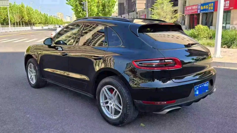唐山15年保时捷Macan7