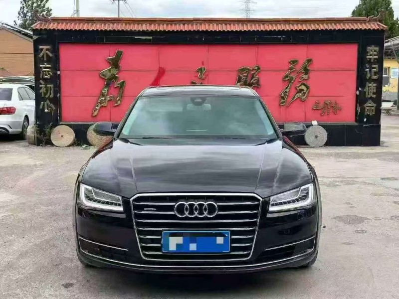 济宁17年奥迪A8L1