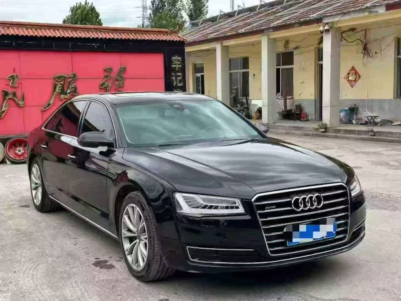 济宁17年奥迪A8L2