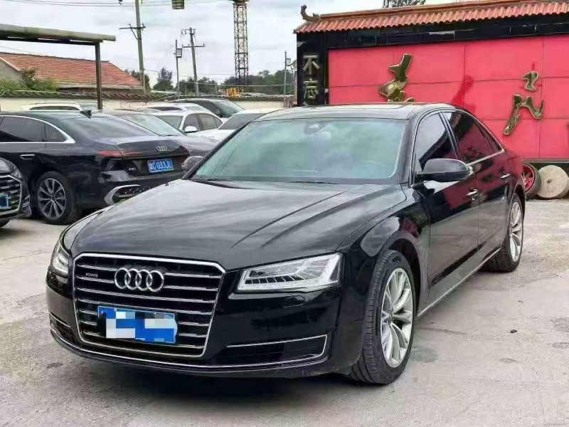 济宁17年奥迪A8L3
