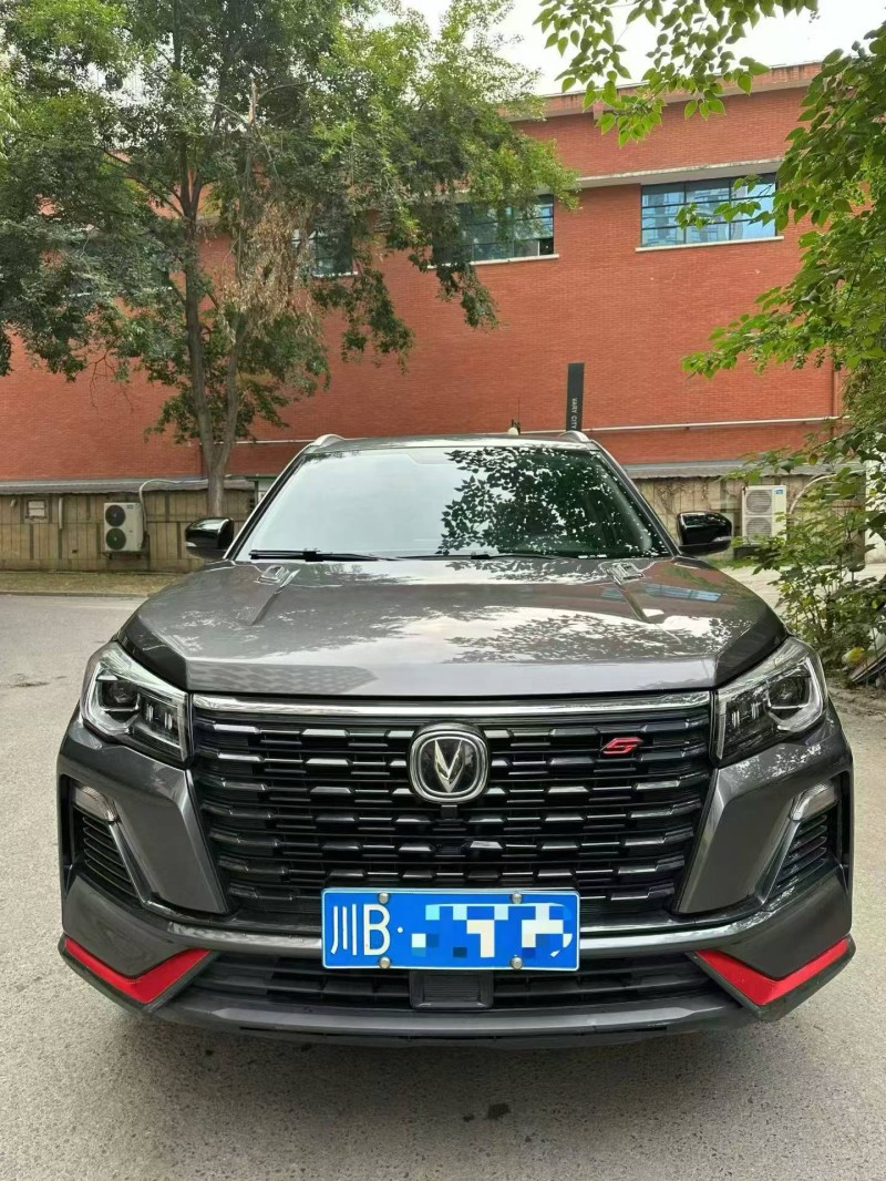 成都23年长安汽车CS751