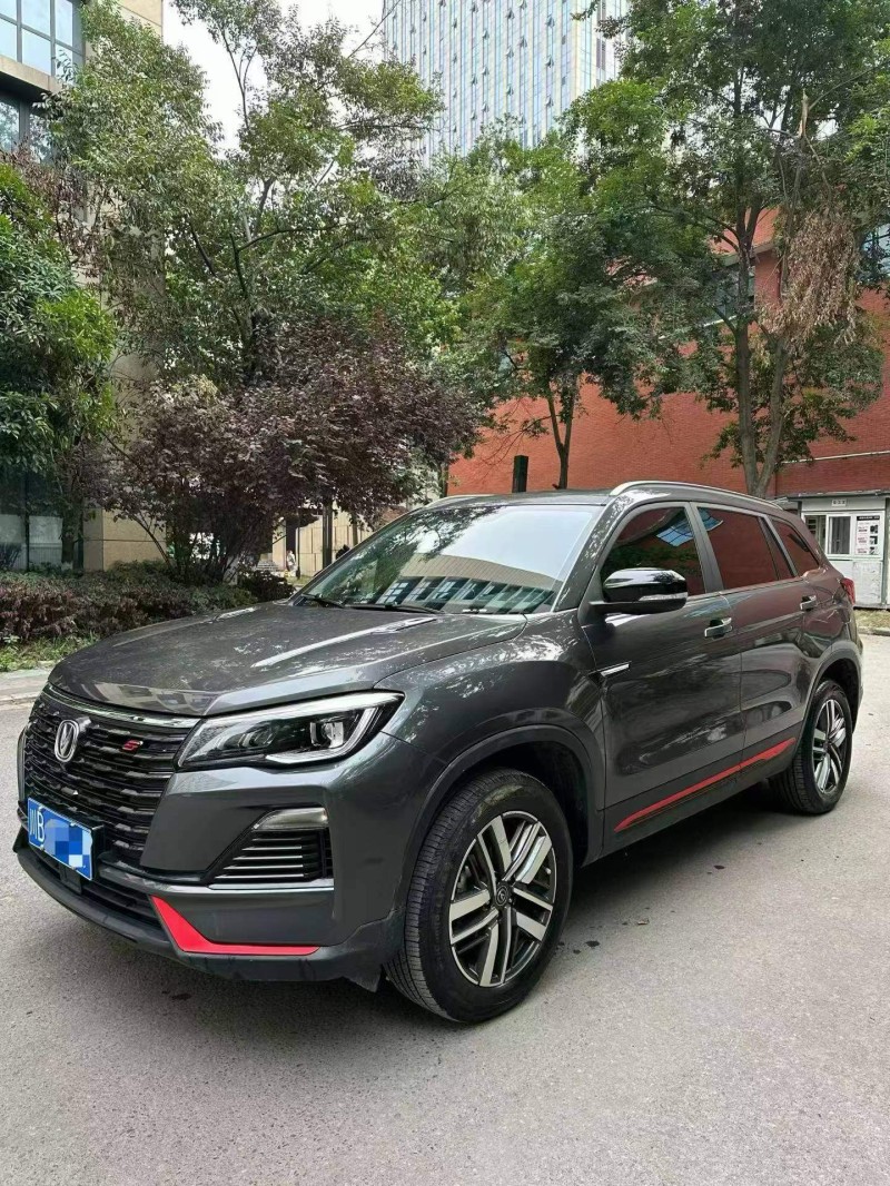成都23年长安汽车CS753