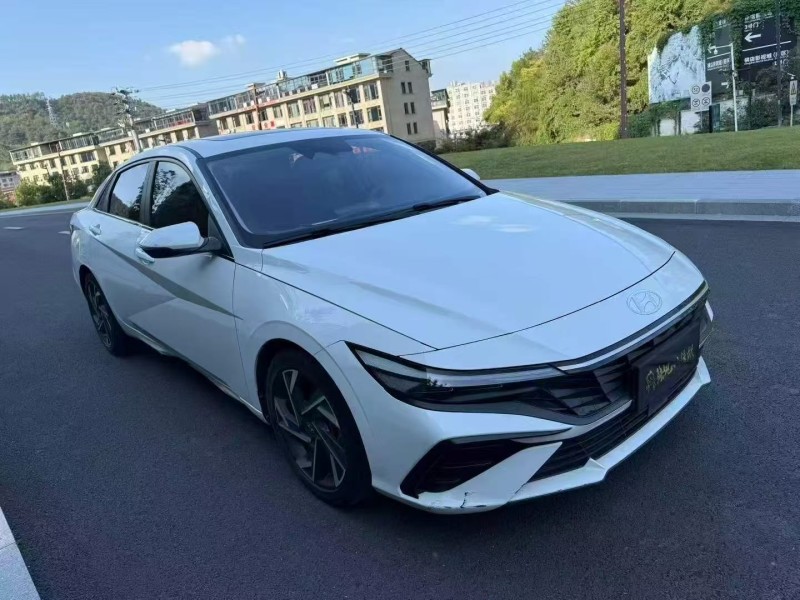 绍兴24年现代伊兰特2