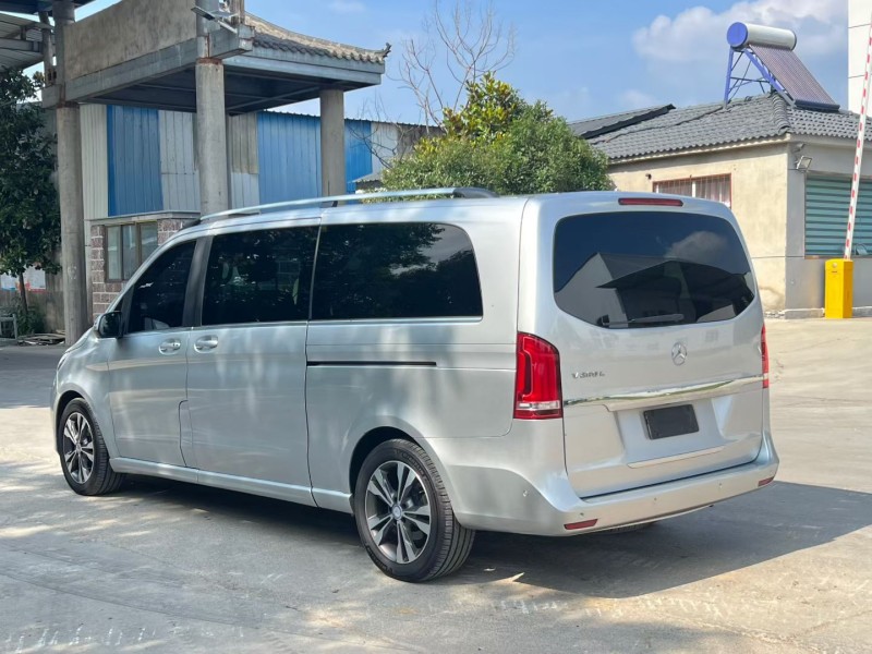 徐州17年奔驰V5