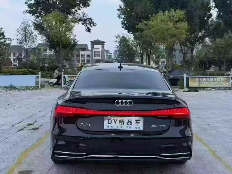 东营23年奥迪A7L5