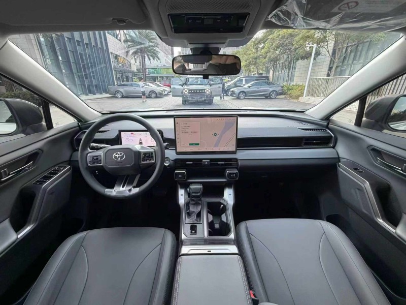 佛山26年丰田RAV4荣放4