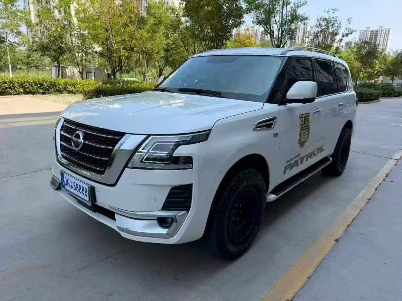 济宁20年日产途乐3