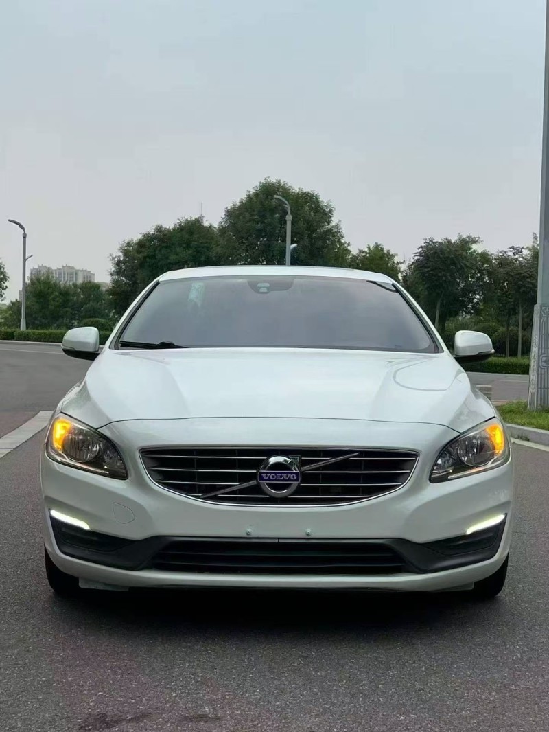 安阳16年沃尔沃S60L1