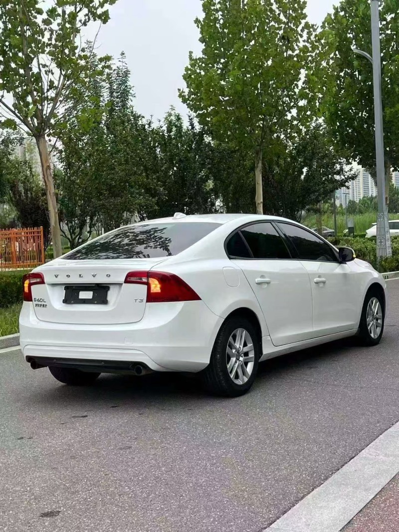安阳16年沃尔沃S60L7