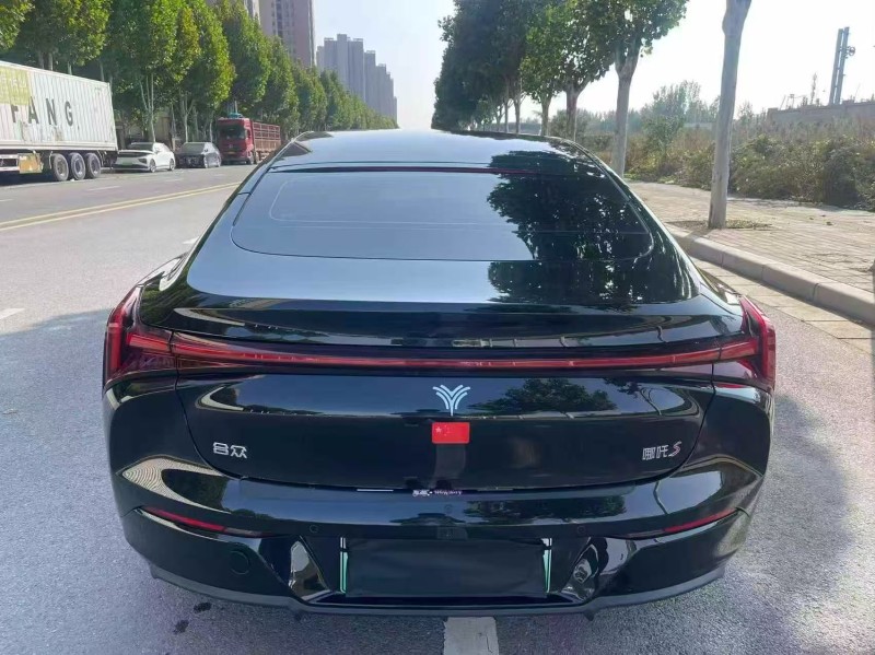 洛阳24年哪吒S8