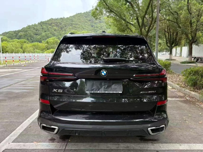 温州23年宝马X58