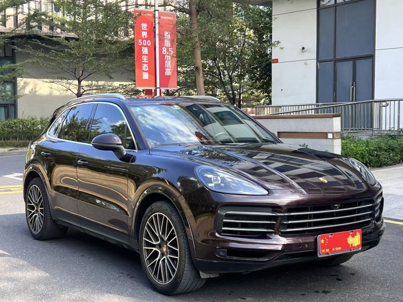 广州18年保时捷卡宴9